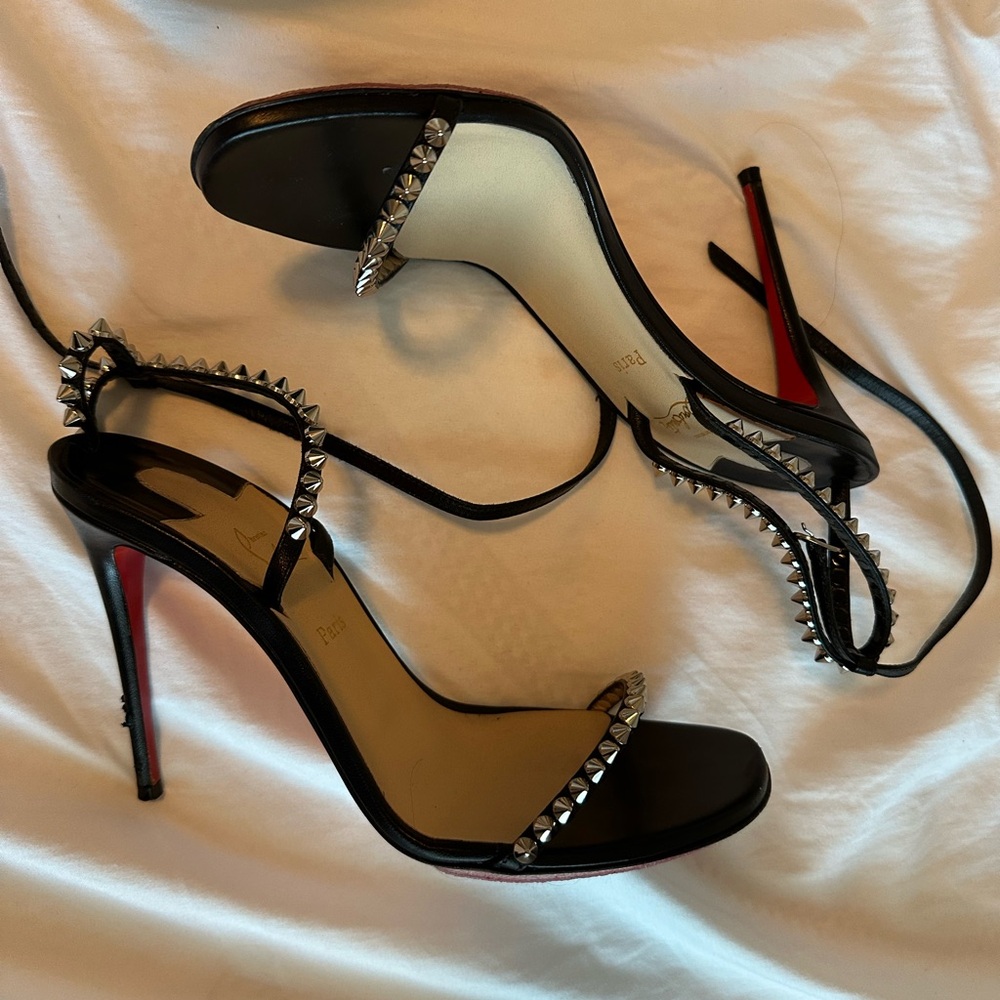 So Me Louboutin View 2